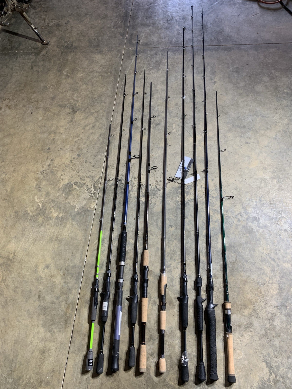 LOT OF 10 BASS PRO SHOP, Lews, FISHING RODS (BROKEN)