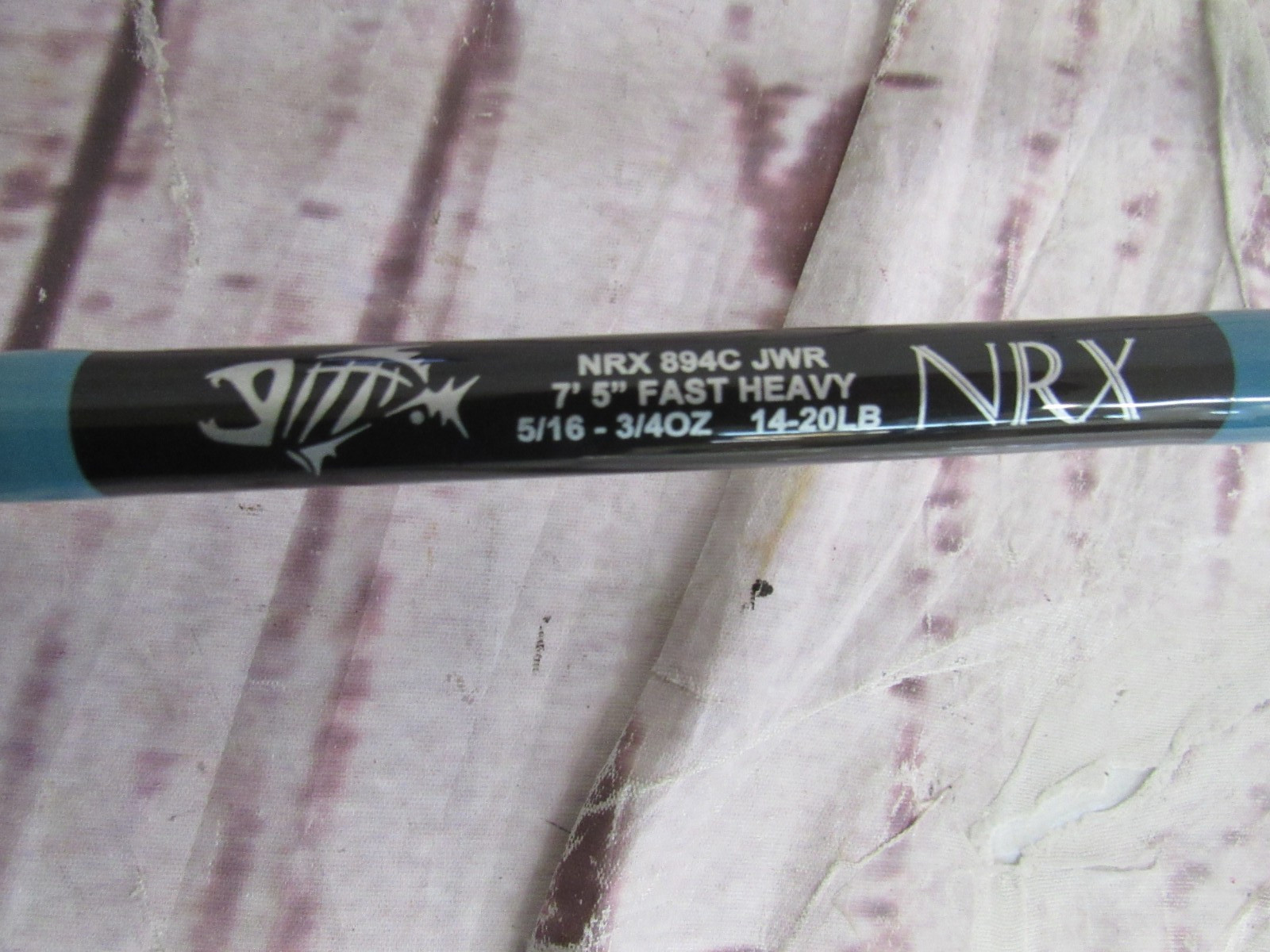 G. Loomis NRX Jig & Worm Casting Rod 894C JWR 7’5″ Fast Heavy | 12848-01