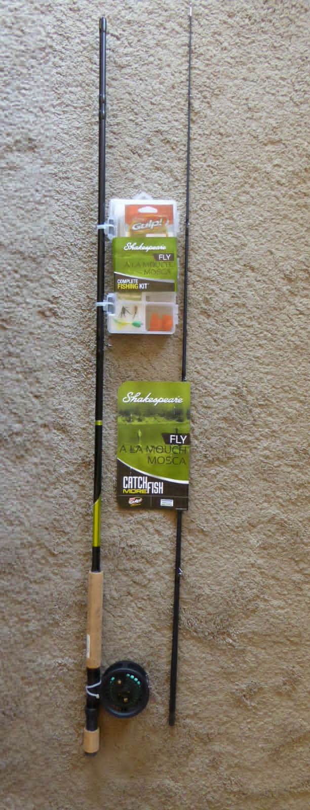 Shakespeare Catch More Fish Complete Fly Fishing Kit NOS! SEE DESCRIPTION/PICS