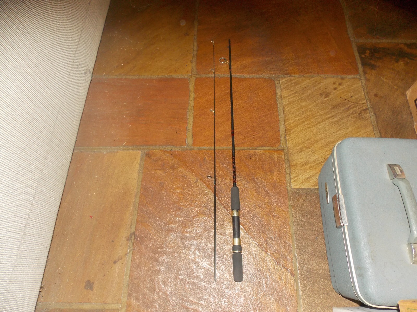 (HTF) Daiwa APOLLO 1610 Ultra Light Spinning Rod 5-1/2′ (2Pc) 1/16-1/4oz 9/25