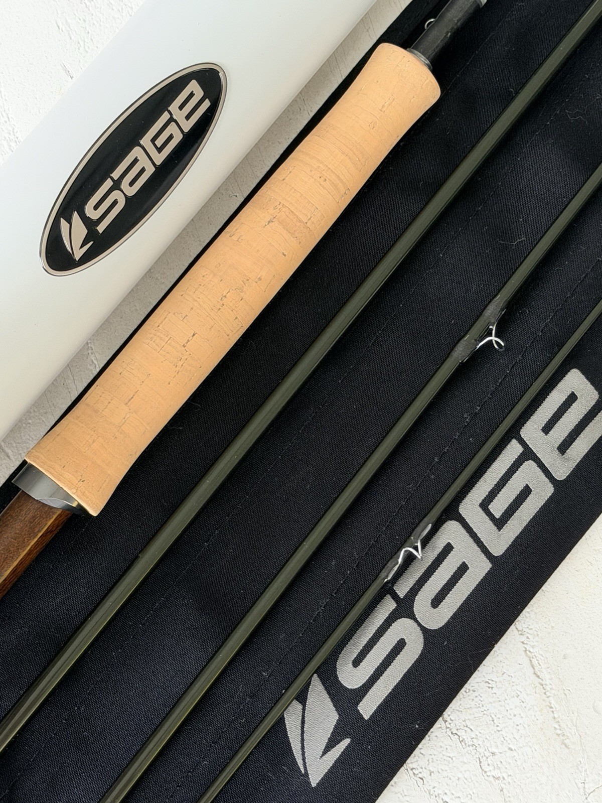**BEAUTIFUL** 🔥 SAGE R8 Core 4wt. 9’ft FlyRod!!🔥~LEGENDARY~🔥