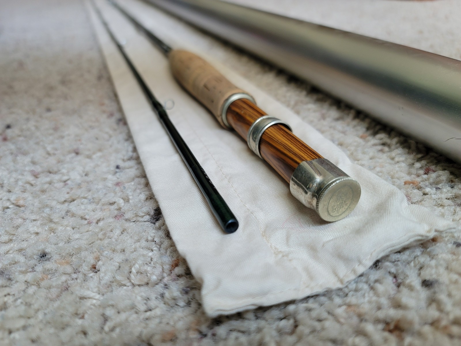 R.L. Winston Rod IM6 9′ 3wt 2pc Fly Rod Very Good Condition