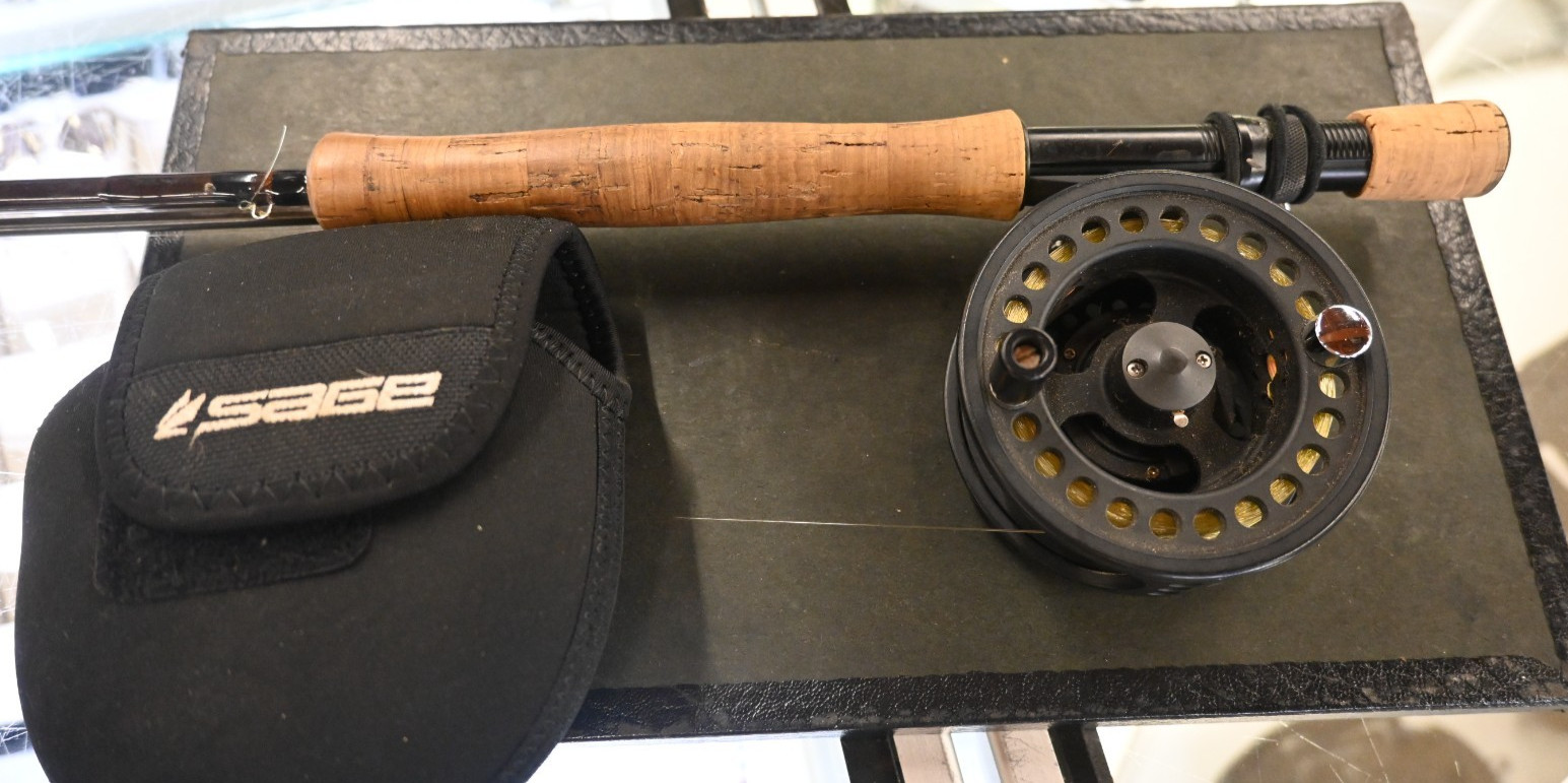 SAGE GRAPHITE Ⅱ DS2 990. #9 line, 9’0″ 3-15/16 oz w/ Okuma Integrity Reel.