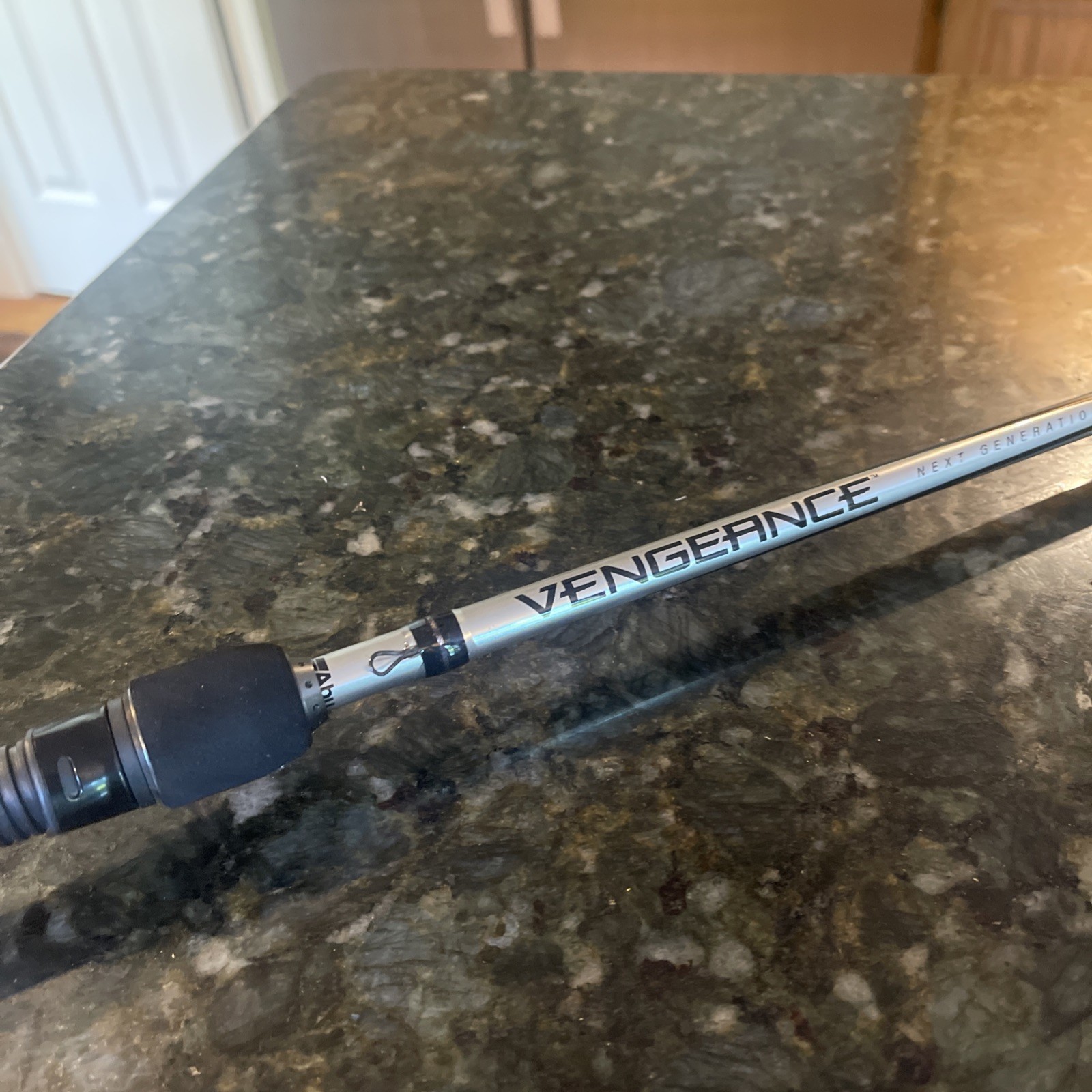 ABU GARCIA VENGEANCE CASTING ROD 7 Foot Medium Heavy 3/8-1 Oz 12-20 Lb VENGC70-