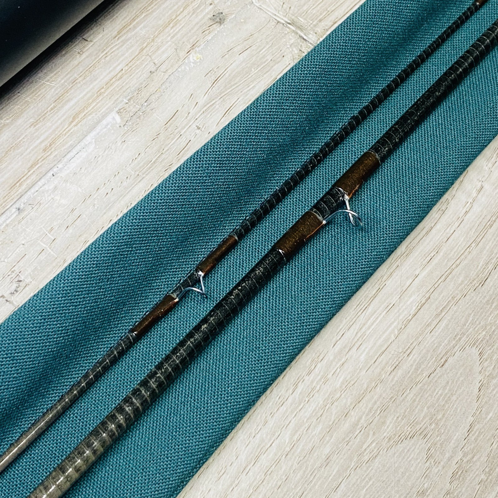 Orvis Superfine Seven Eleven 7’11” 4wt Fly rod w/Tube Socks