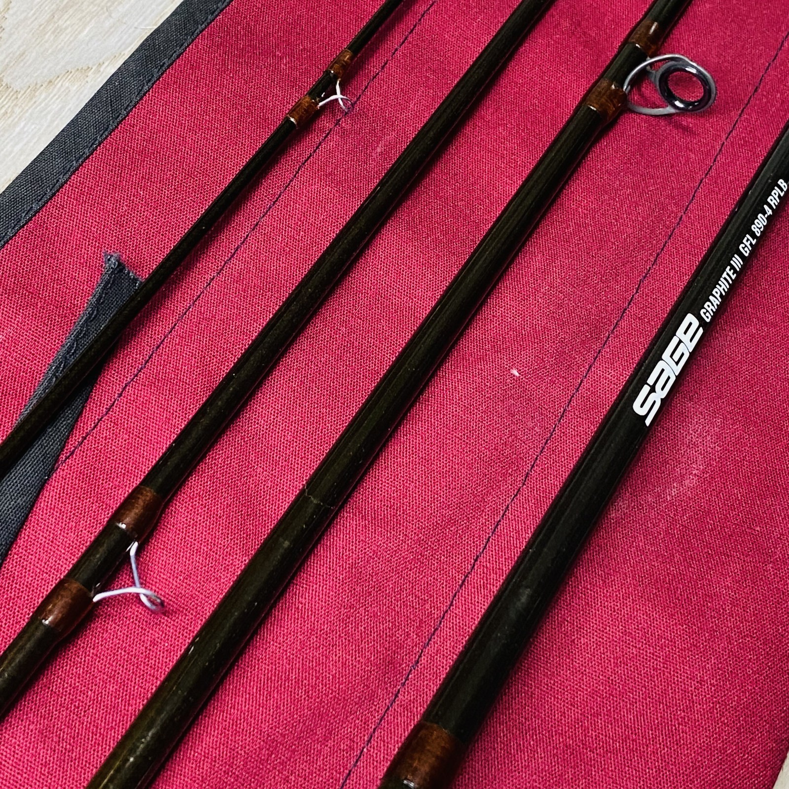 Sage Graphite III GFL 890-4 RPLB 8wt 9’0″ Fly fishing rod w/Sock Excellent+