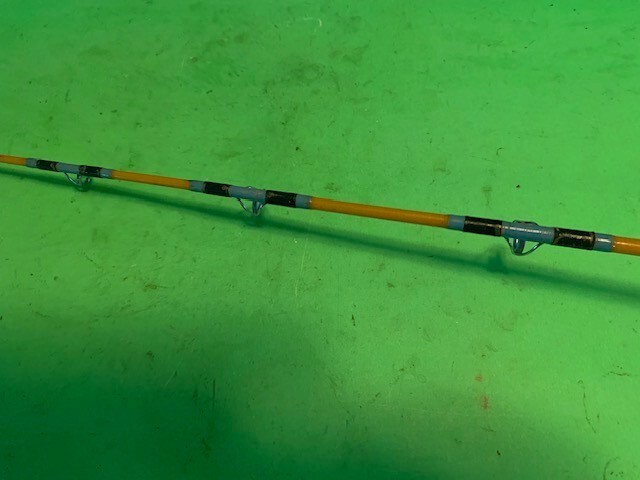 VINTAGE GOLDEN SABRE STROKER 6 FOOT 6 INCH 20 TO 50 POUND RATED FISHING ROD
