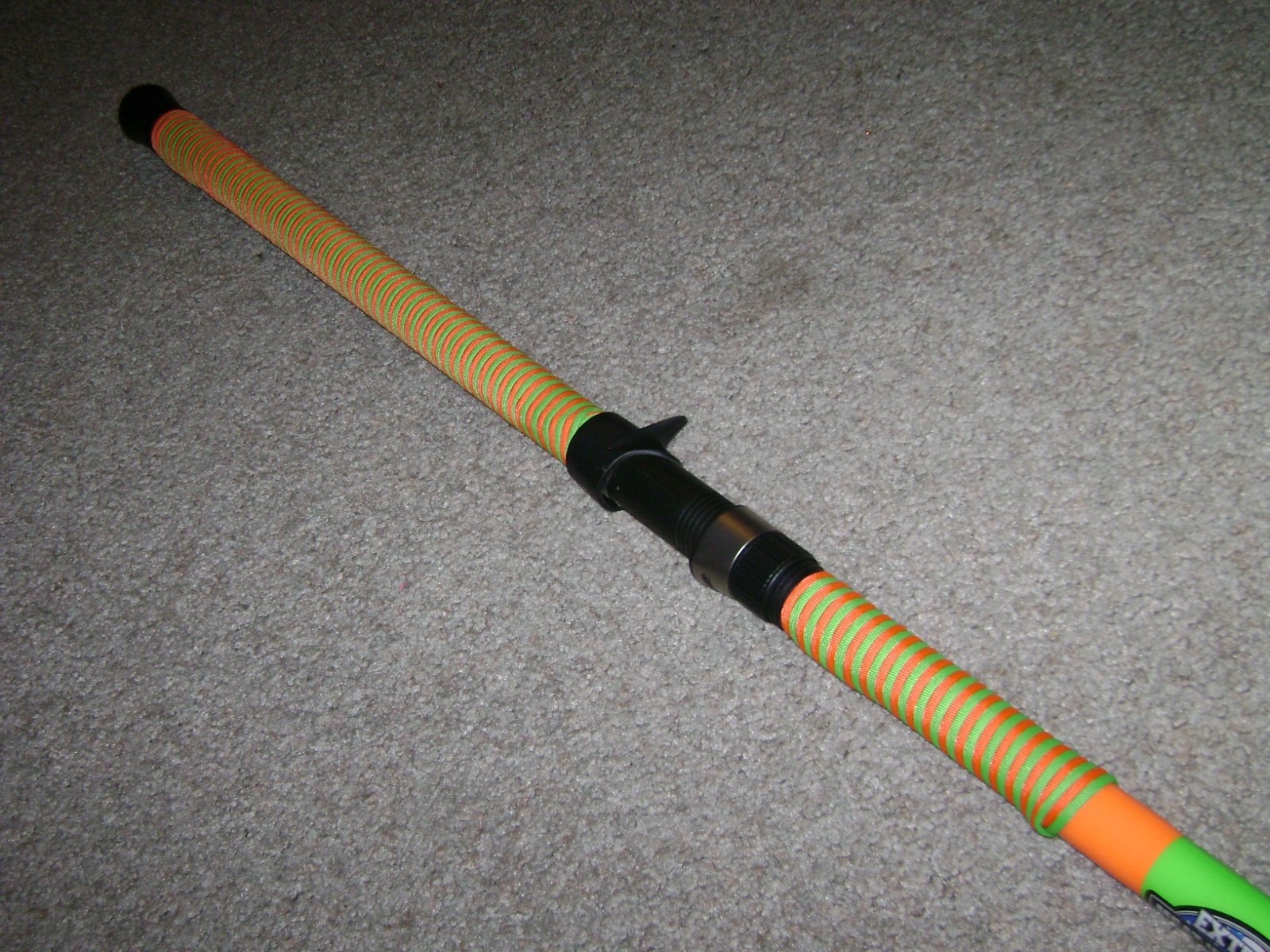GLOW ROD MEAT HUNTER EXTREME 10′ GREEN GLOW Casting Rod – BIG FISH, STRIPER !
