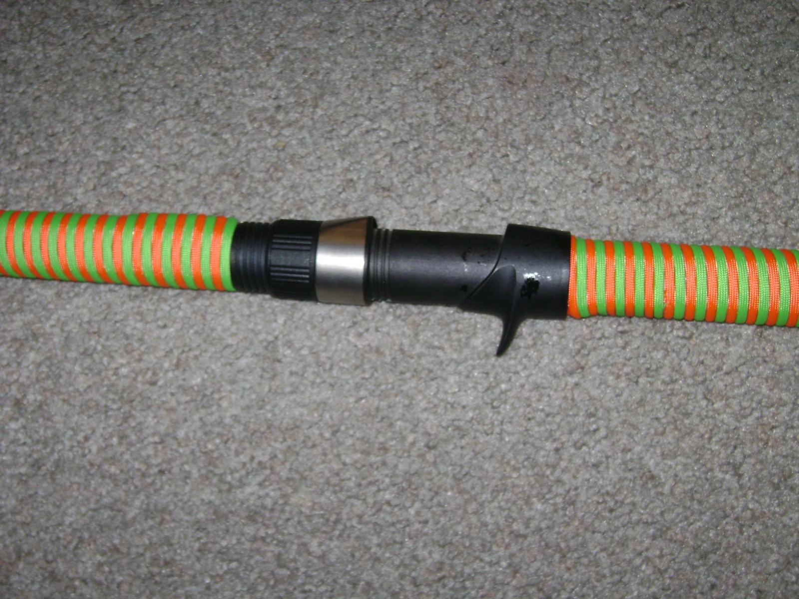 GLOW ROD MEAT HUNTER EXTREME 10′ ORANGE GLOW Casting Rod – BIG FISH, STRIPER !