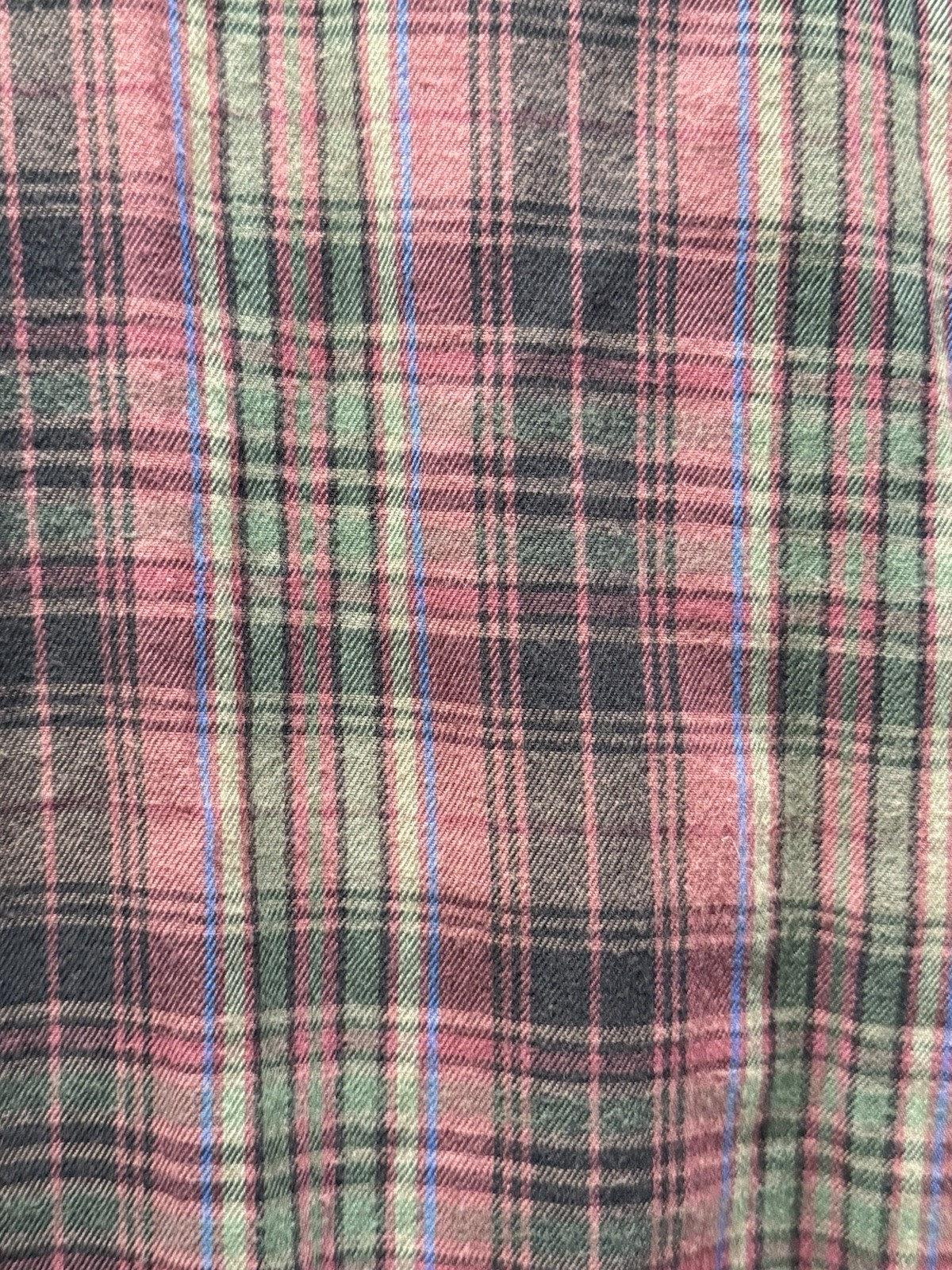 Orvis Plaid Button down Mens Size XL Red Multicolor Long Sleeve
