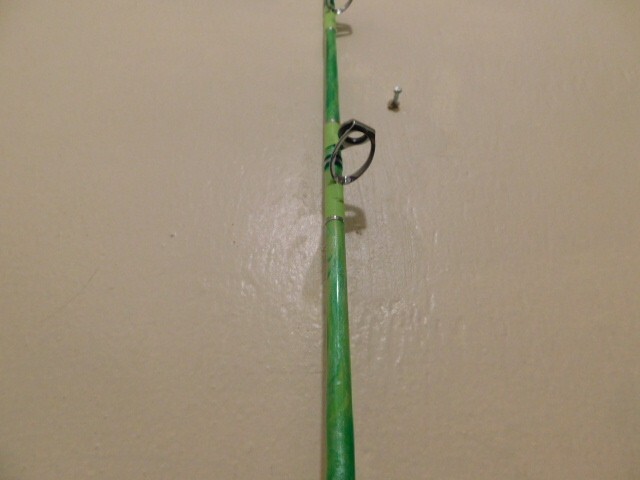 CUSTOM CONVENTIONAL ROD LIME GREEN PEARL MARBLE 25-50 LB TURBOS 7′ NEW