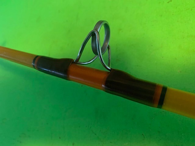VINTAGE SABRE CALIFORNIAN 5 FOOT 6 INCH 30 TO 80 POUND RATED TROLLING FISHING RO