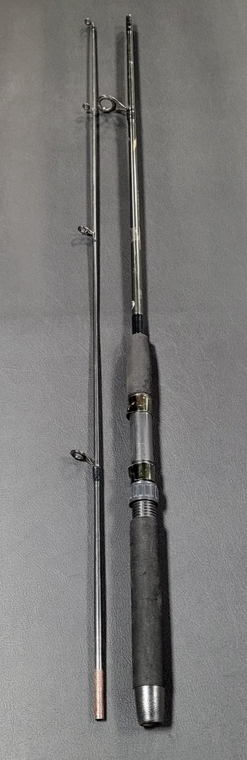 Shimano 6’ Spinning Rod, Model FX-2602A, 2-Piece, 5 Guides, Split Foam Grip, VG+