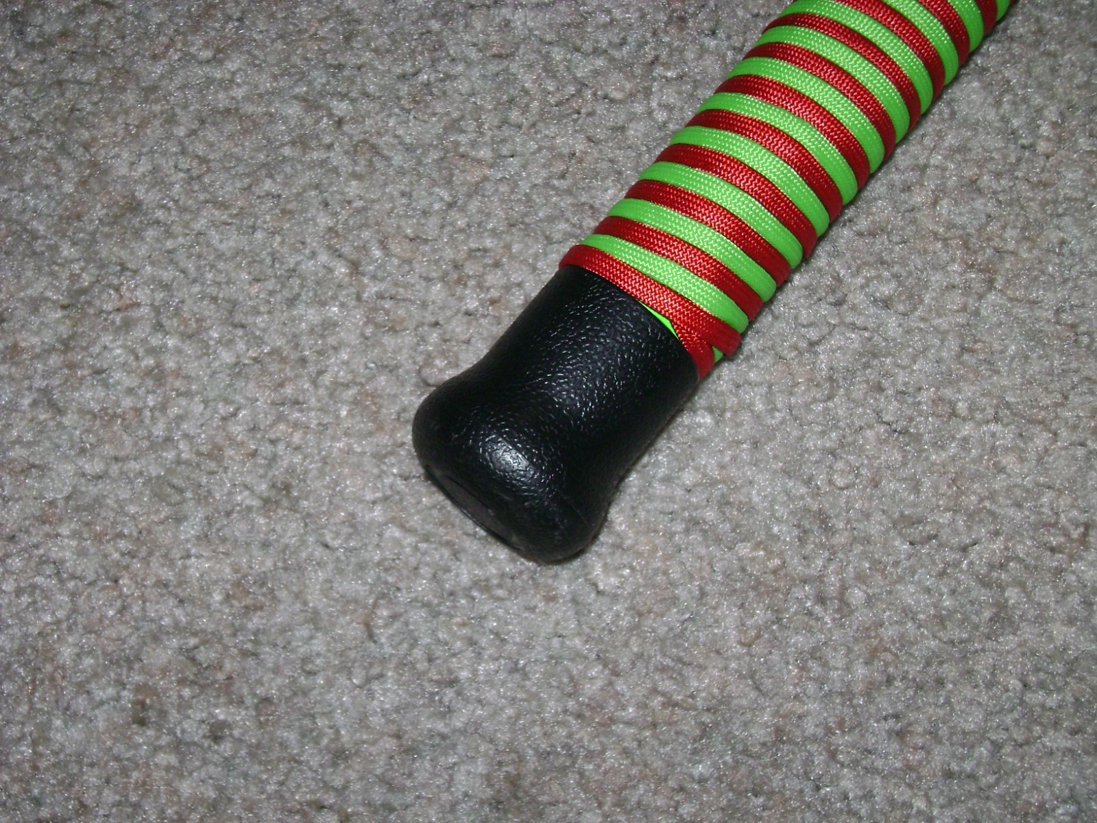 GLOW ROD MEAT HUNTER EXTREME 10′ HVY SPINNING -GLOWS GREEN -BIG FISH, SHARK !