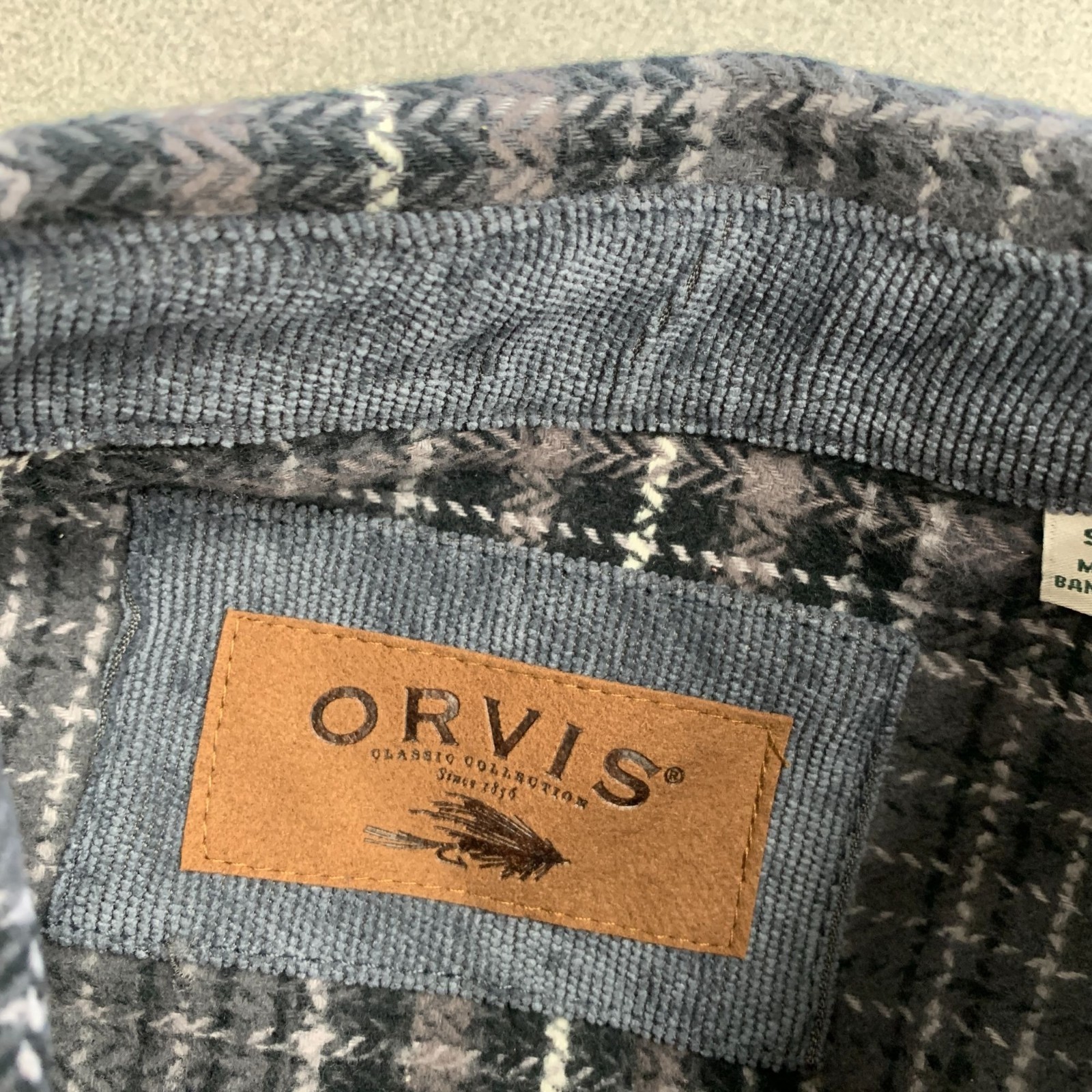 Orvis Men’s S Black & Gray Classic Collection Plaid Flannel Shirt jacket M1145