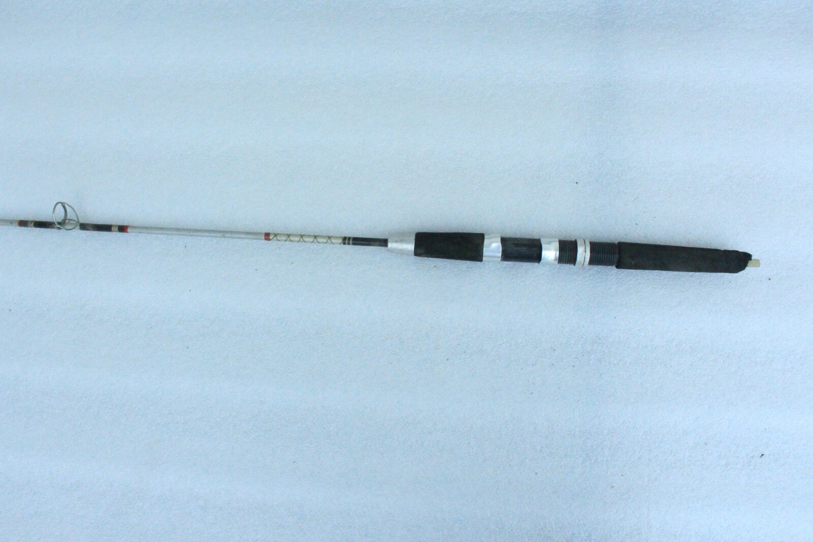 Unknown 6′ Spinning Fishing Rod Pole Vintage Grey Red Black