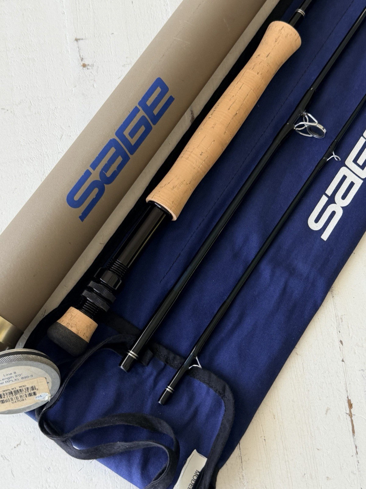 **BEAUTIFUL** 🔥 SAGE SALT RPLXi 8wt. 9’ft FlyRod!!🔥~LEGENDARY~🔥