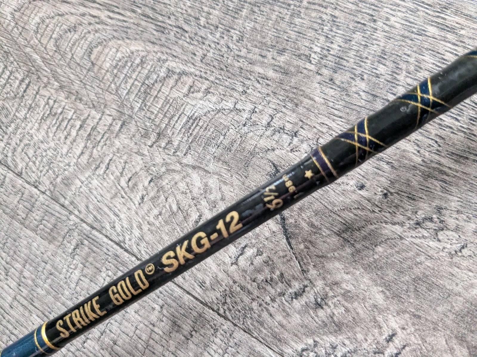 Daiwa STRIKE GOLD Graphite SKG-12 6’6 2PC Medium Light Action Spinning Rod