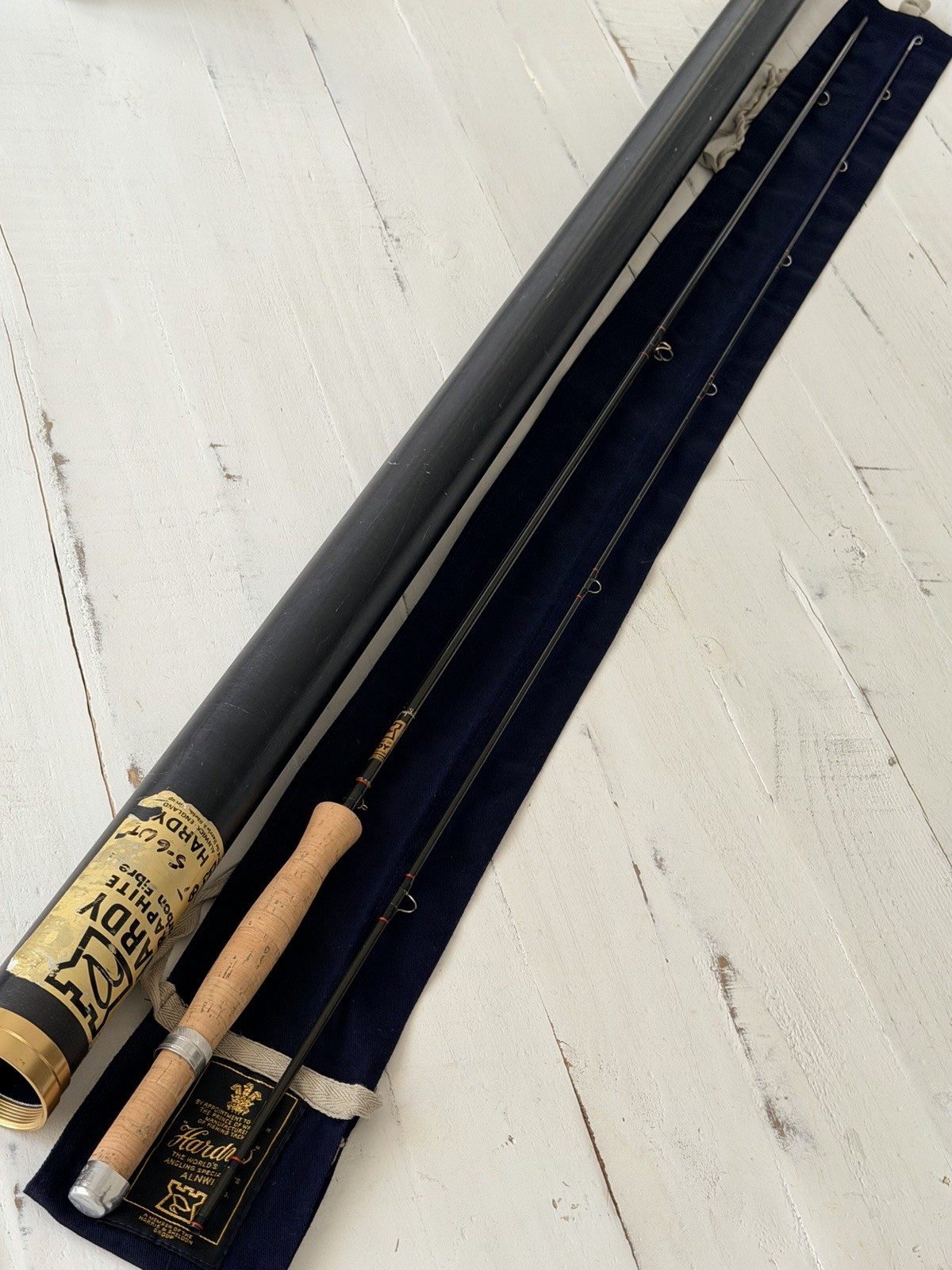 *BEAUTIFUL* *RARE* HOUSE OF HARDY ENGLAND # 5/6 8′ Graphite Carbon Fibre Rod🔥