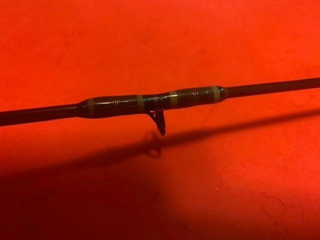 CUSTOM BUILT GLOOMIS BB965 GL2 8 FOOT 15 TO 30 LB. CONVENTIONAL BAITCASTING ROD