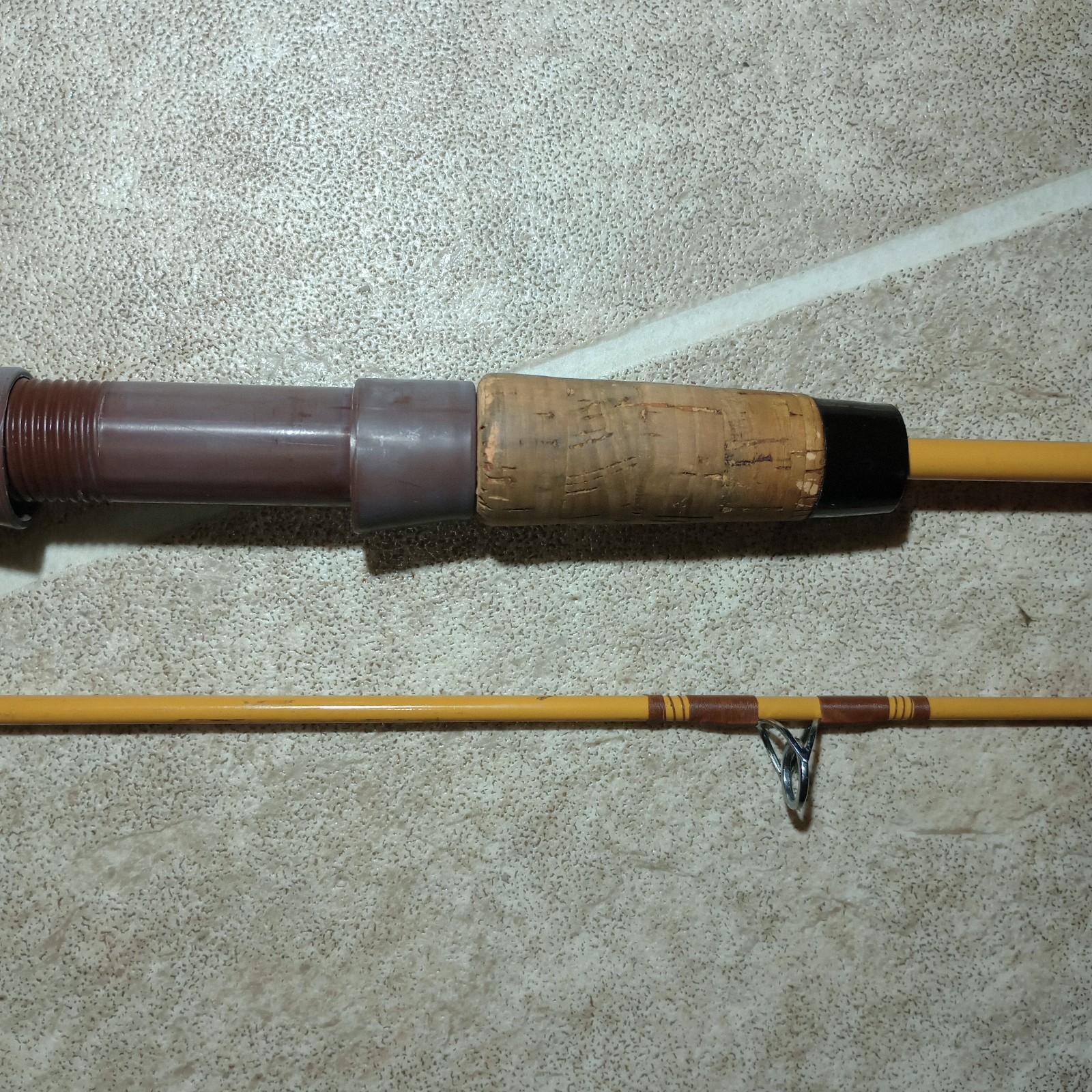 Vintage South Bend fishing rod Spinning Fiberglass 6ft Crappie trout 2-204-005