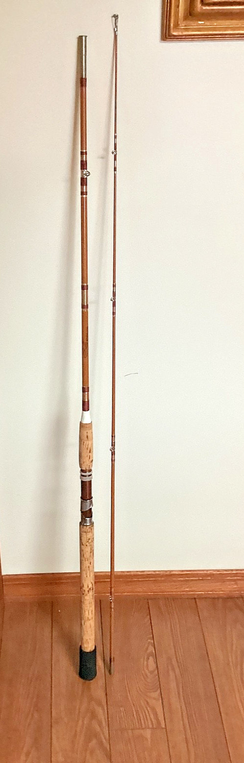 Vintage TRUE. TEMPER Fiberglass MODEL 2804 Spinning Rod 2 pcs. & 8 1/2 foot