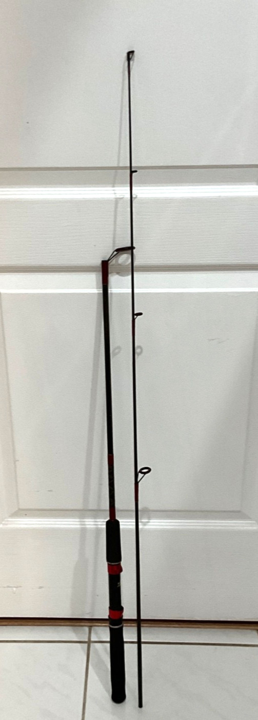 nice. Berkley GRAYFITE GF-26 5′ 9″ Spinning Rod 2pc 1/3 to 3/4 oz lure