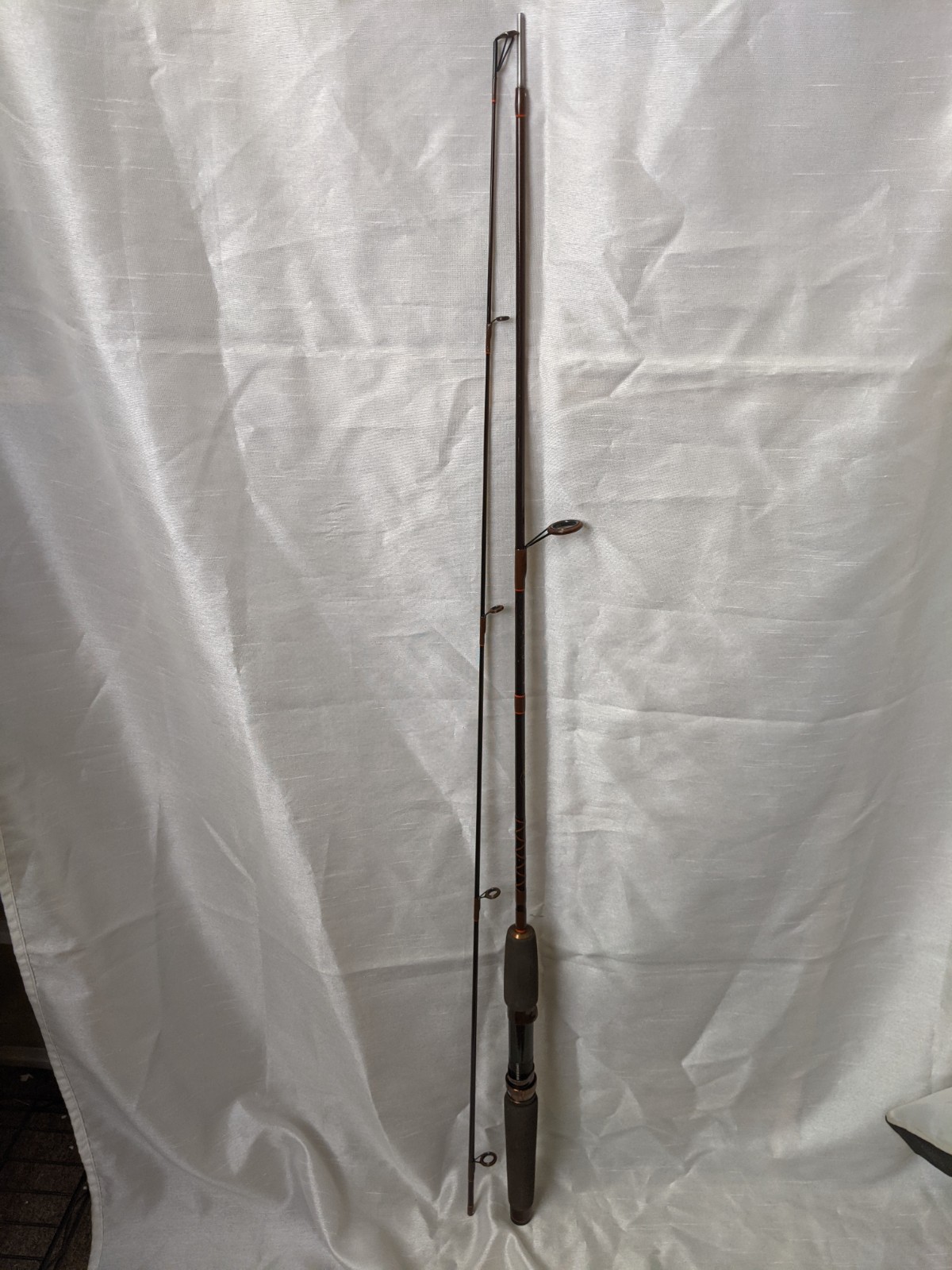 VINTAGE KUNNAN ADVANCED GRAPHITE COMPOSITE 2 PC SPINNING ROD w/ CADDY #2