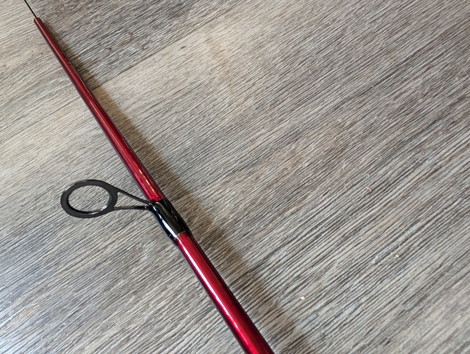 Shakespeare Ugly Stik Carbon Walleye 6’6″ Medium-Fast 2 Piece Spinning Rod.