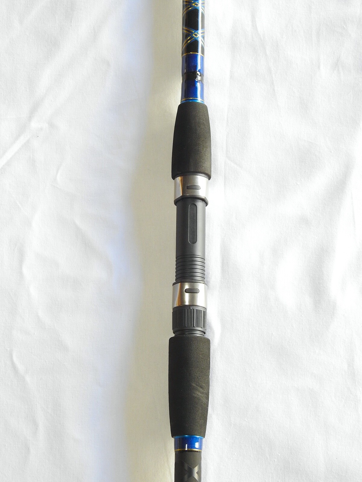 Graphite Spinning Surf Rod 9′ 2PC Split Handle