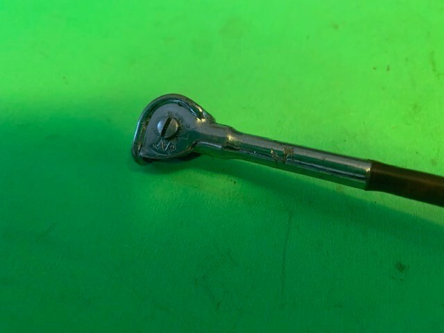 VINTAGE SABRE CALIFORNIAN 5 FOOT 6 INCH 30 TO 80 POUND RATED TROLLING FISHING RO