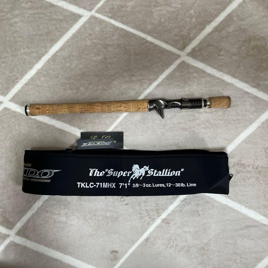 Evergreen Kaleido Super Stallion Rod Grip Cork Handle Hard Case Used