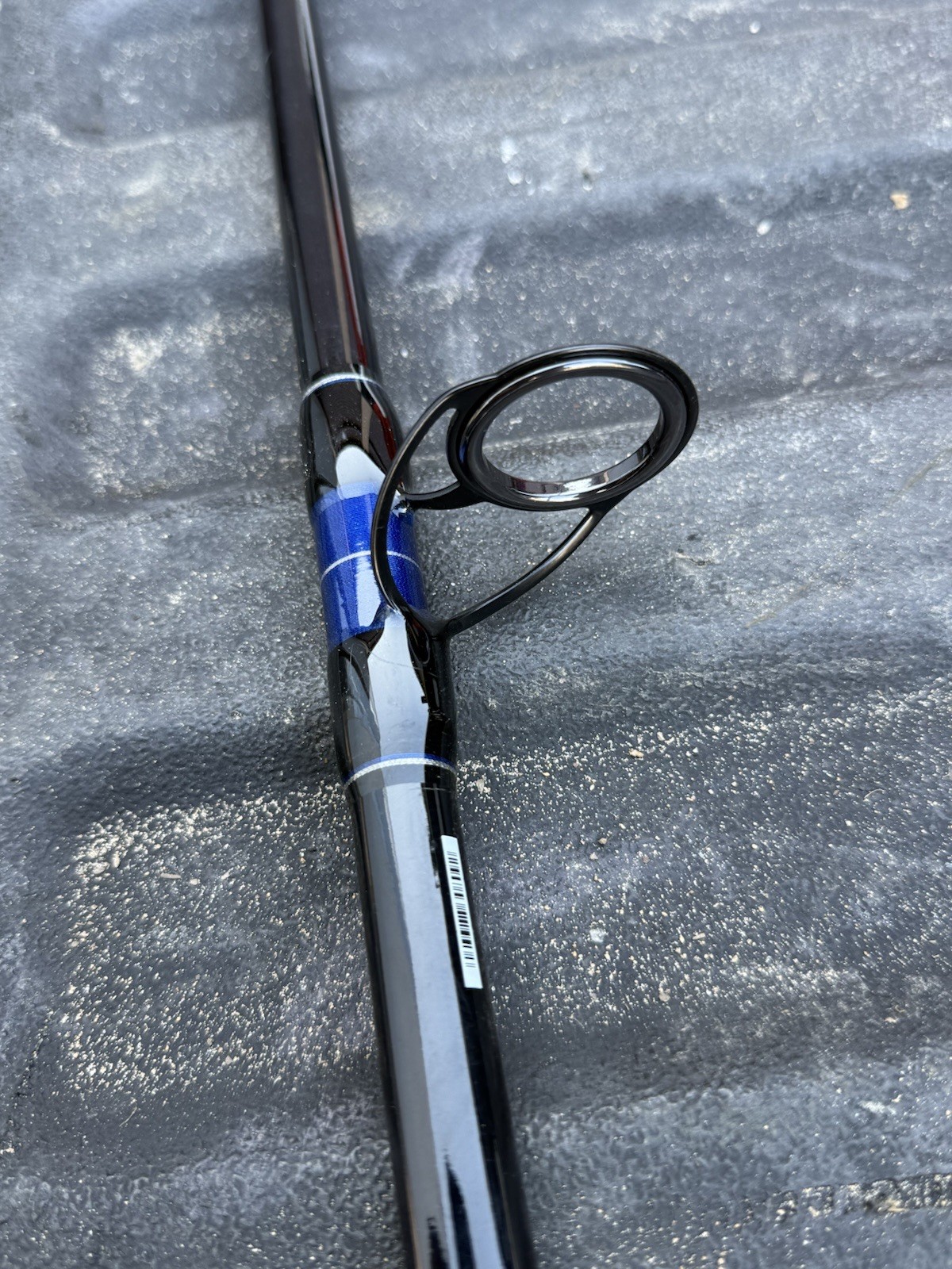 Shakespeare TIDEWATER TWSF1530S80 8′ 0″ Medium Heavy Action 2-Piece Spinning Rod