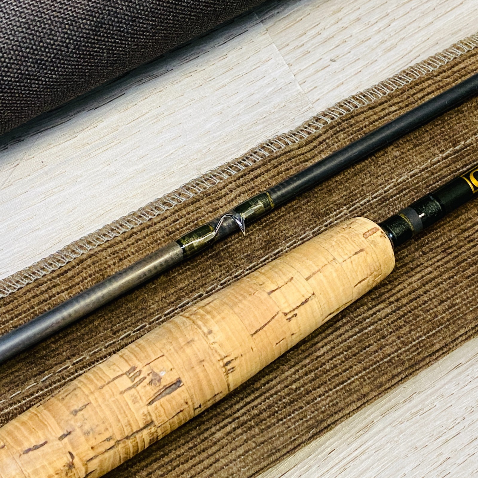 [Excellent] G. Loomis IMX FR1085 9’0″ 5wt Fly Rod w/tube case