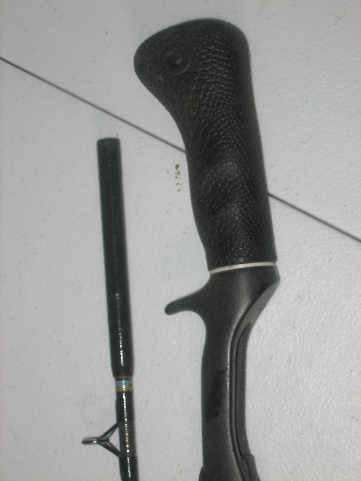 HERMAN`S 2260SC 6′ MEDIUM CUSTOM BUILT GRAPHITE/GLASS FISHING POLE