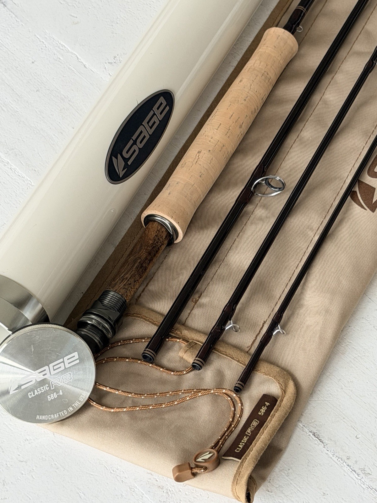 **BEAUTIFUL** 🔥 SAGE CLASSIC R8 5wt. 8’6”in FlyRod!!🔥~LEGENDARY~🔥