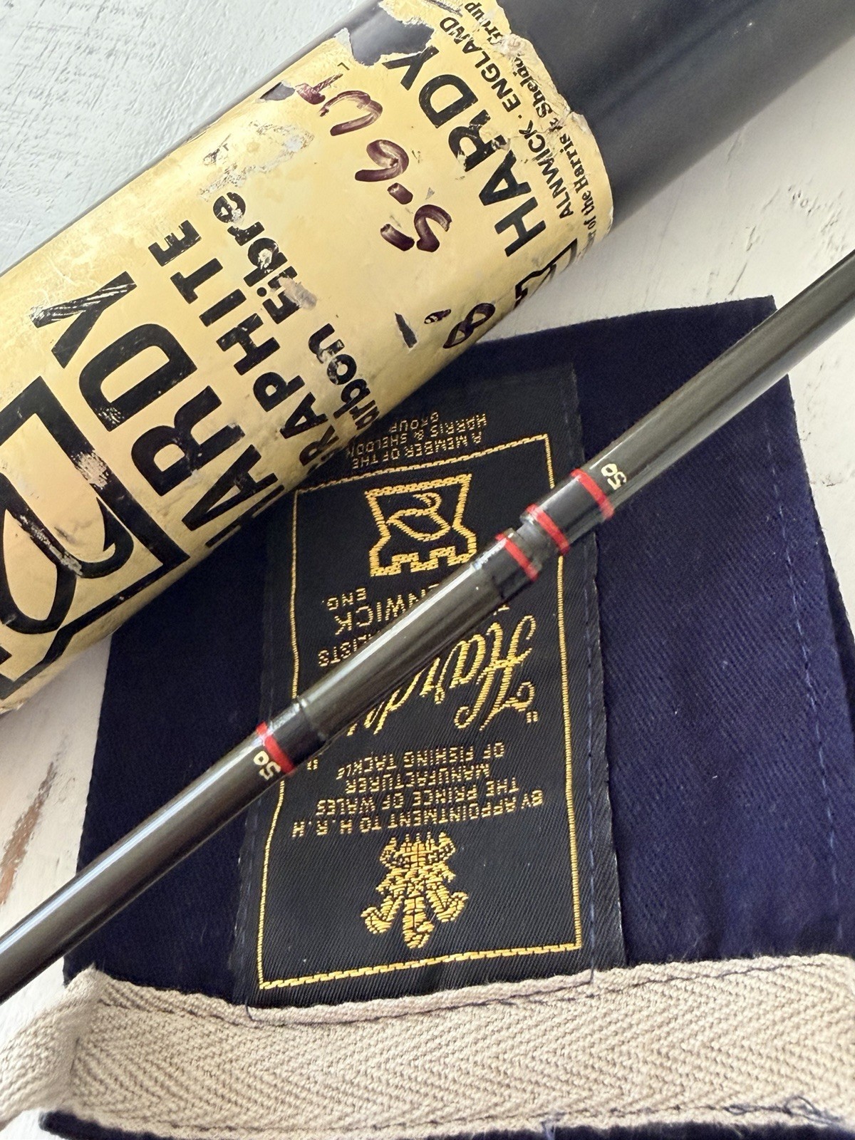 *BEAUTIFUL* *RARE* HOUSE OF HARDY ENGLAND # 5/6 8′ Graphite Carbon Fibre Rod🔥