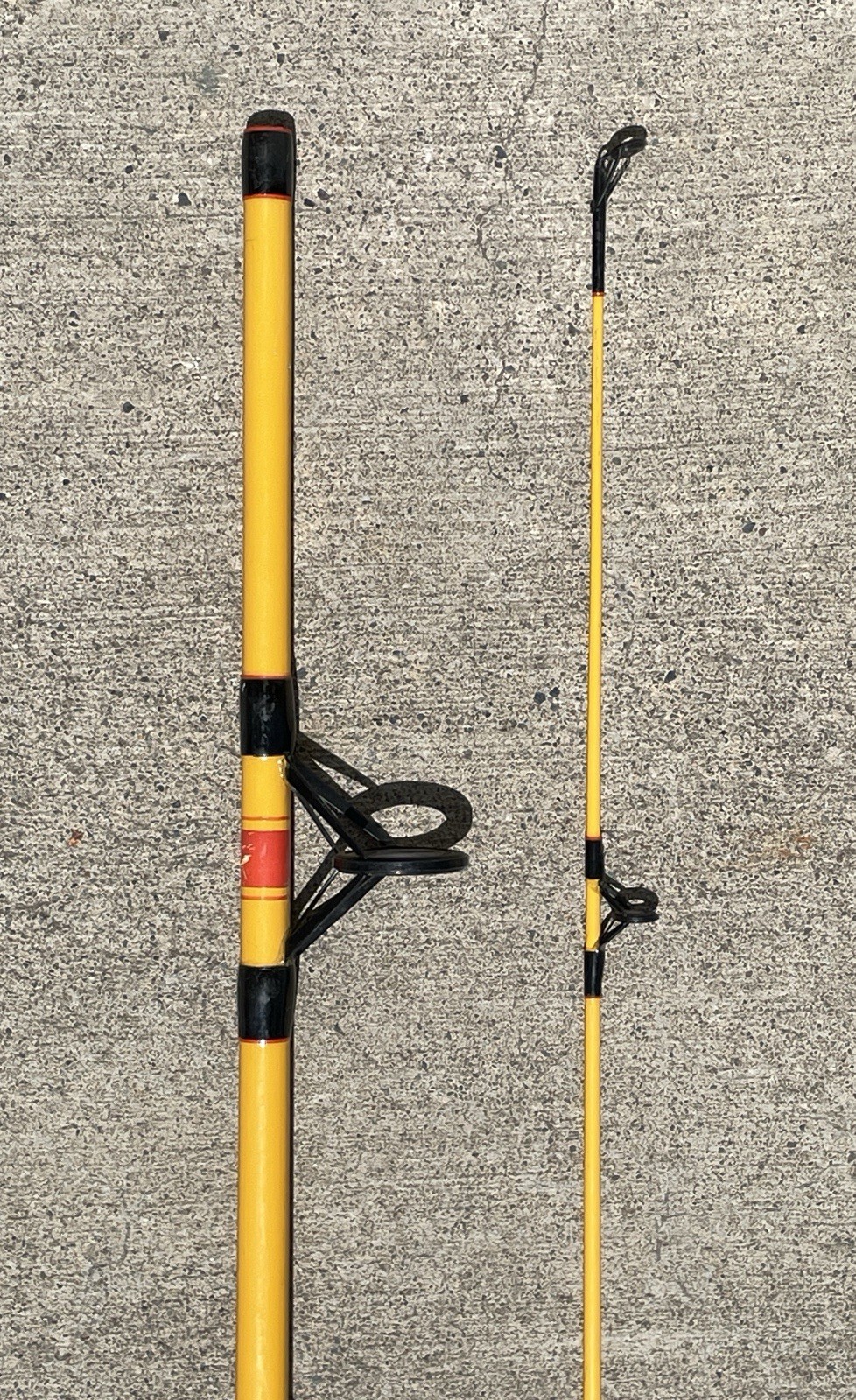 Silstar FishBonz Old Yellow OY802BWS 8’ Spinning Fishing Salmon Rod 2-pc NICE!