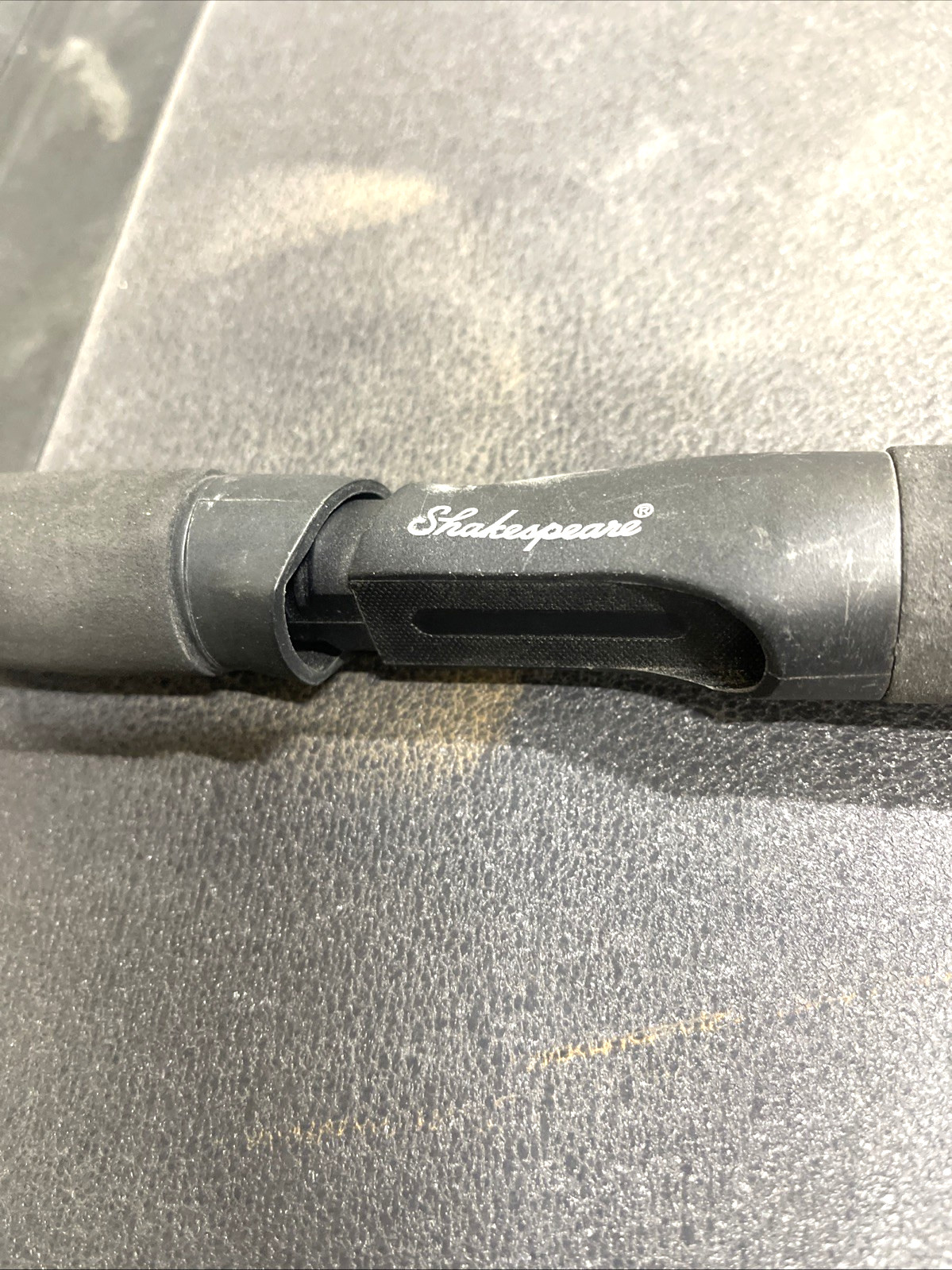 Shakespeare 66″ Reverb 2 Pc Casting Rod RVSP56 2M Medium Action 6-12 Lb. 01A12BK