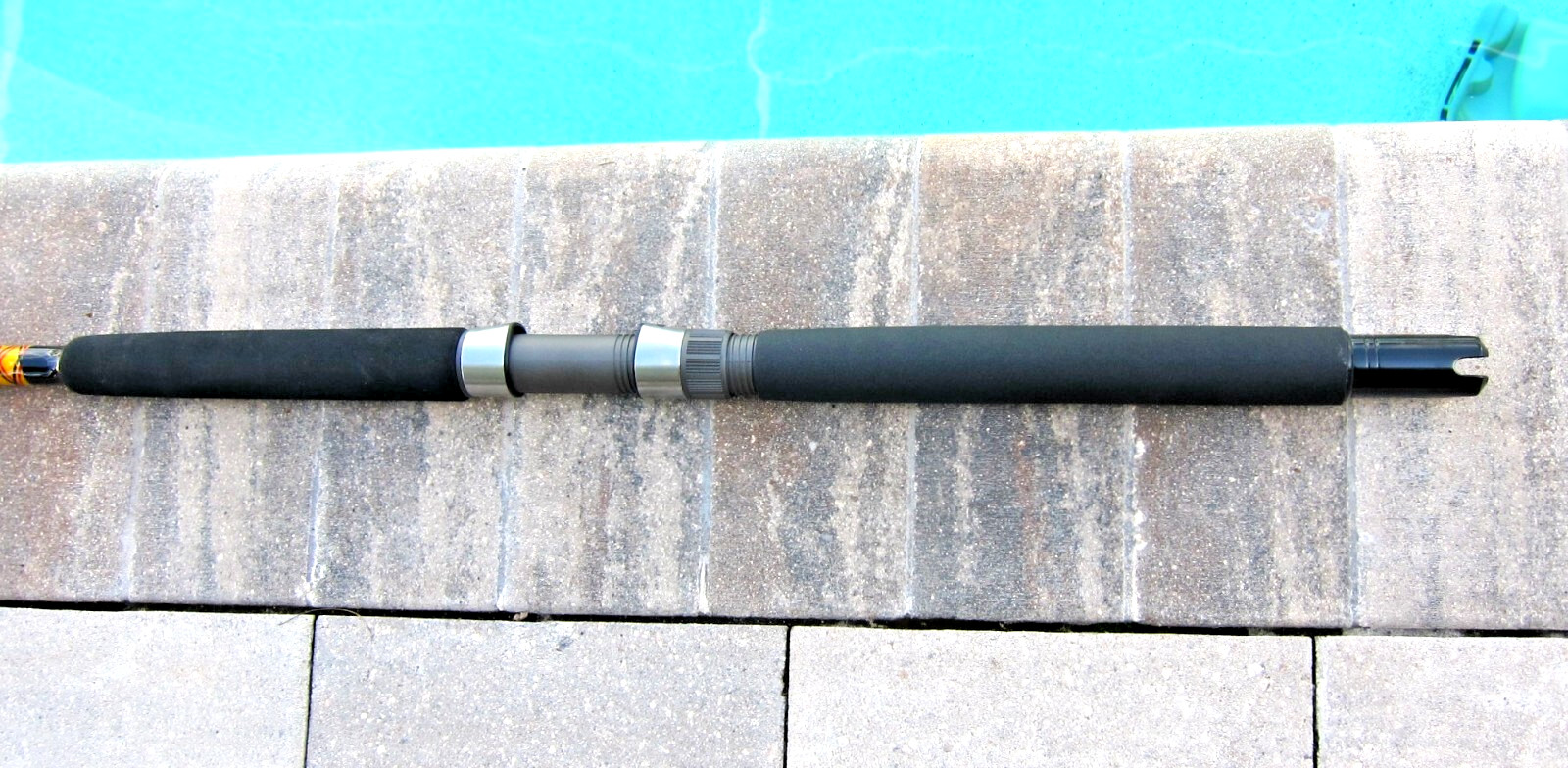 Shakespeare Ugly Stik BW4080C601 Stand-Up Jigging Rod: 6’6″; 40-80lb – NEW!!!