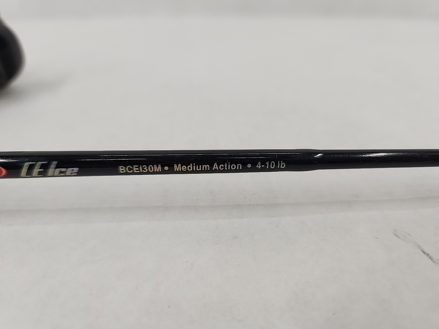 Berekley CE Ice Fishing Rod 30″ Medium Action 4-10 lb w/ Quantum Reel