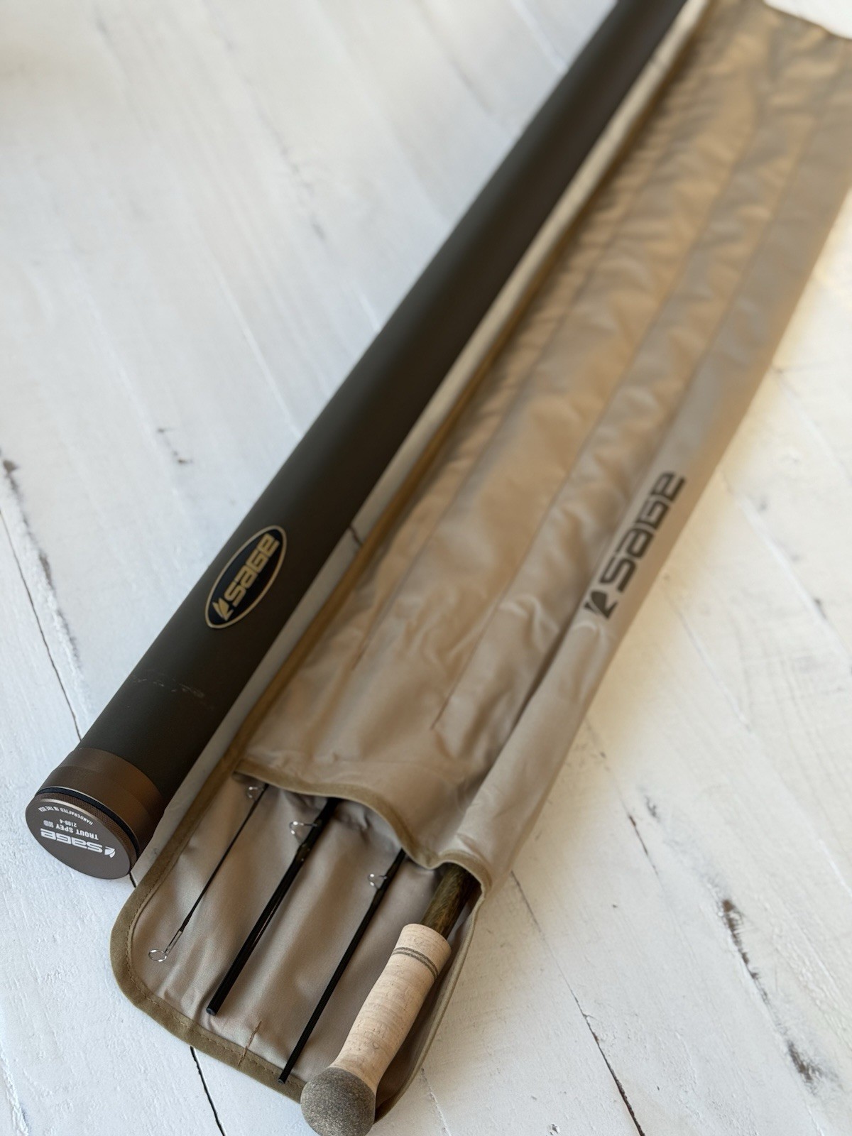 **BEAUTIFUL**~NEW~ SAGE TROUT SPEY HD 2wt 10’9”in FLY Rod!!🔥~LEGENDARY~￼￼