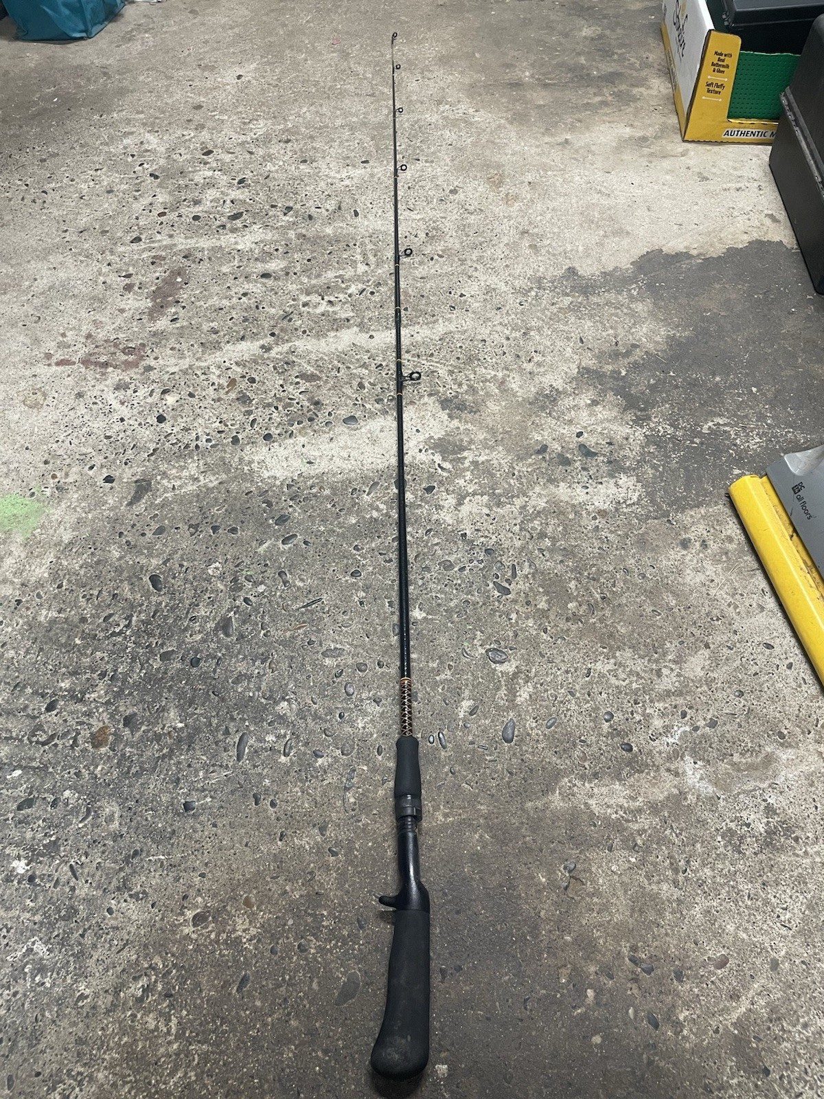 Shakespeare Ugly Stik Casting Rod 2-Piece Graphite EVA Handle Black Durable