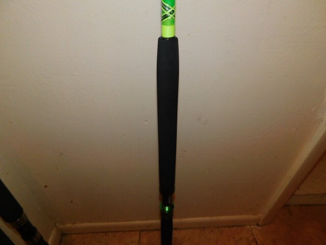 CUSTOM CONVENTIONAL ROD LIME GREEN PEARL MARBLE 25-50 LB TURBOS 7′ NEW