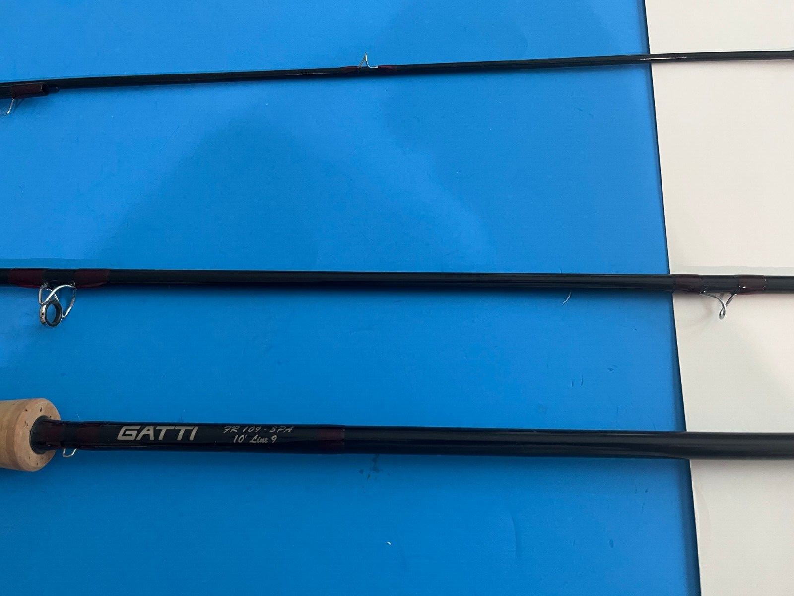 GATTI FR910 FLY ROD / 10 ft 9 WT. / 3 PIECE + rod-broken tip-