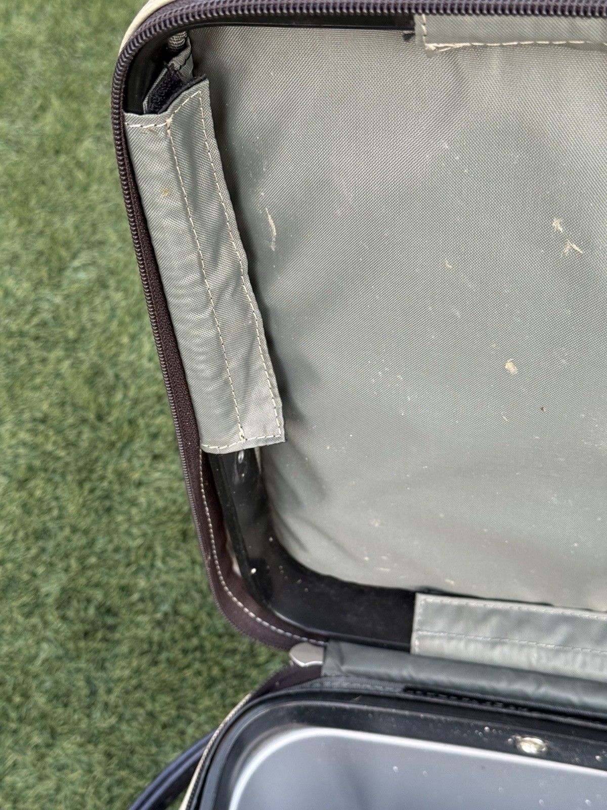 Used Shimano Herabuna Set – Rod Case, Bag, & Umbrella