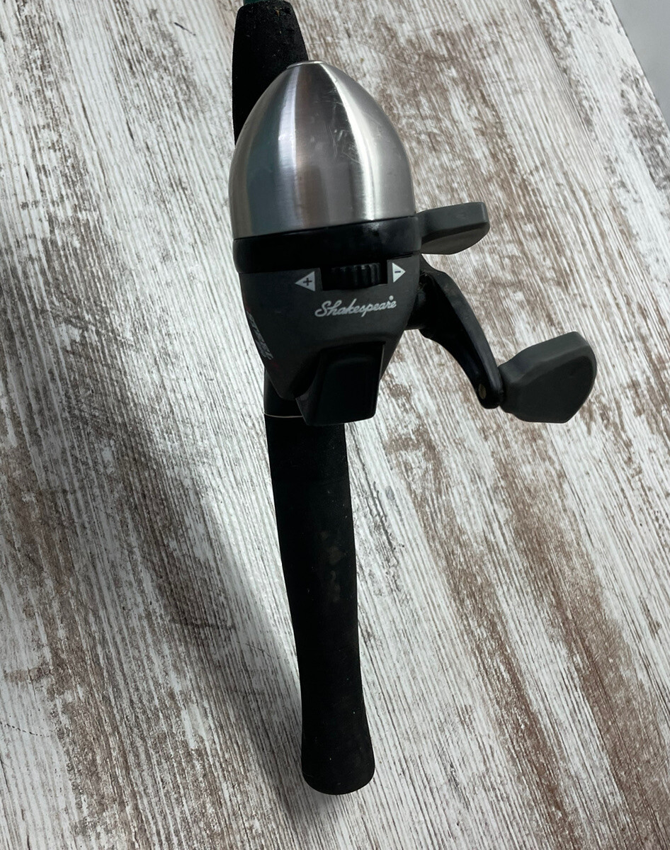 Johnson JTFC562M Mediunm 2-Pc Spincast 6-12 lb Line