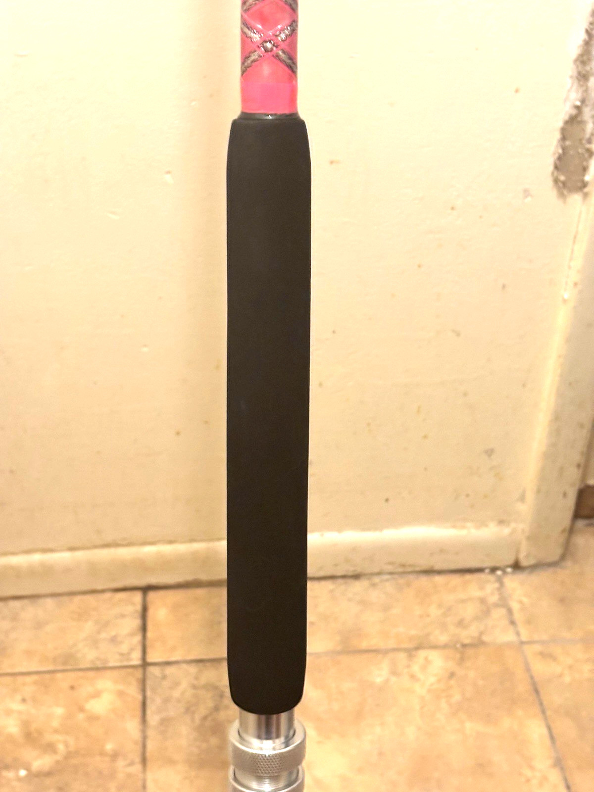 CUSTOM CONVENT SHARK ROD 8’5″ PINK PEARL MARBLE AFTCO 50-100 LB SILVER UB-4