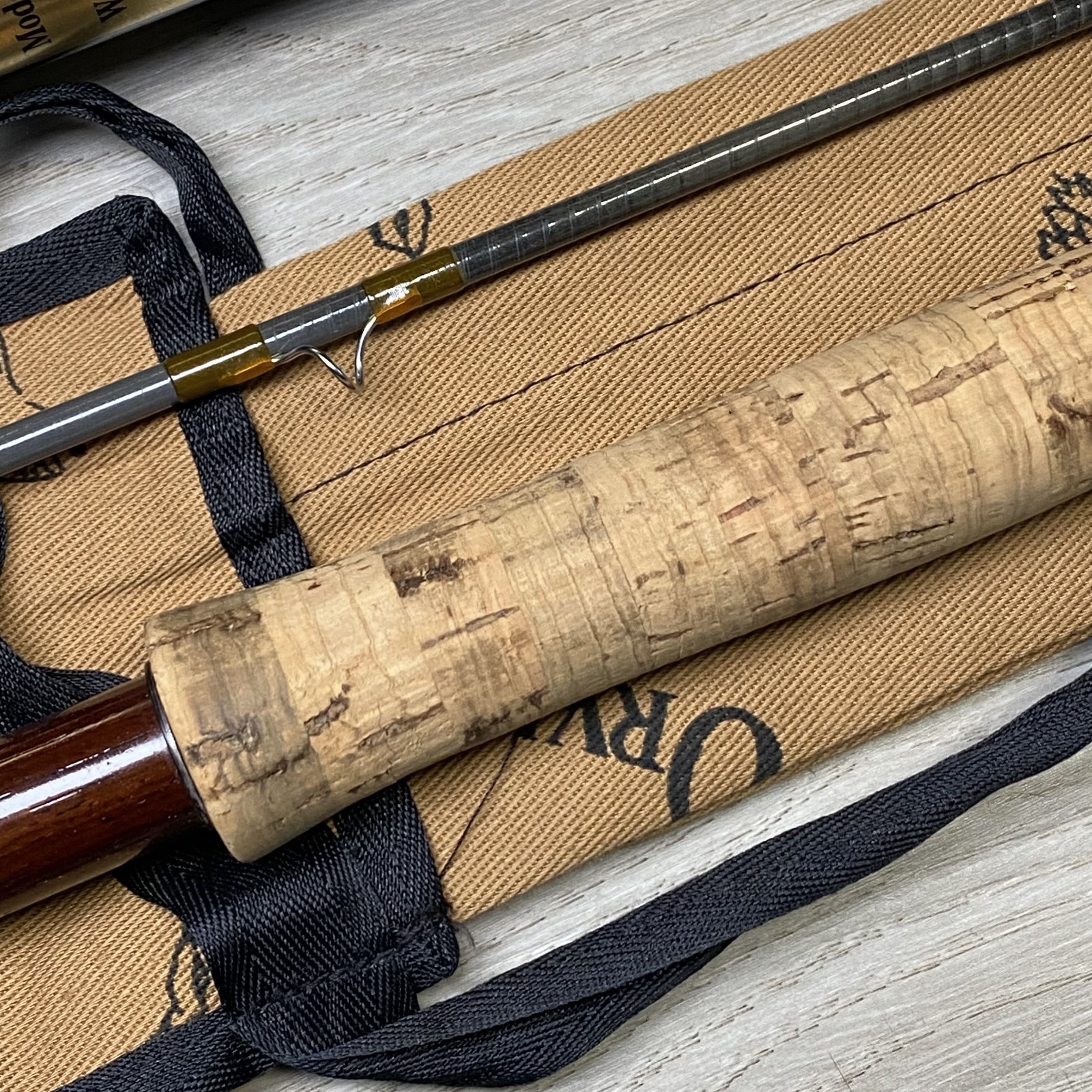 ORVIS Graphite “FAR AND FINE” 5wt 7’9″ Fly rod w/Sock Tube