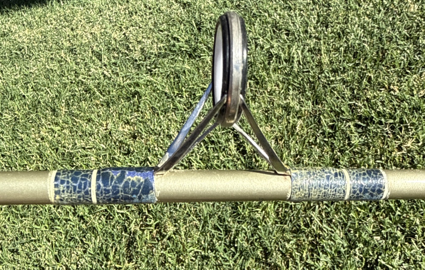 Shakespeare ALPHA SP1310- 6’6” Spin Fishing Rod 2 Piece Vintage